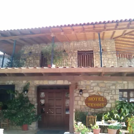 Hotel Tefthis