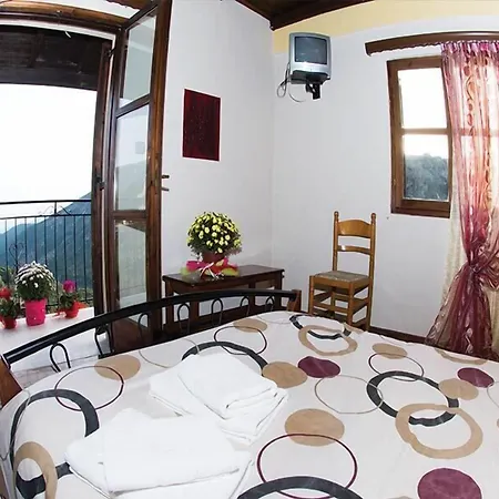 Hotel Tefthis Dimitsana