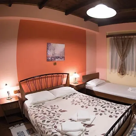 Hotel Tefthis 3*